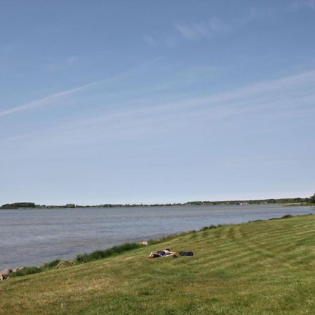 Ferienhaus Frigga Haus - Terrasse, Garten, Meerblick Wiek auf Rügen Buitenkant foto